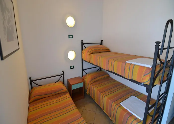 Comfy With Ac Located At The بيت للعطل *