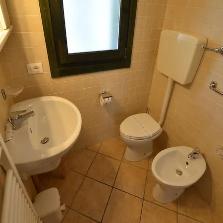 Holiday home Comfy Apartment With Ac Located At The Beach