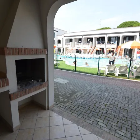 Holiday home Comfy Apartment With Ac Located At The Beach *