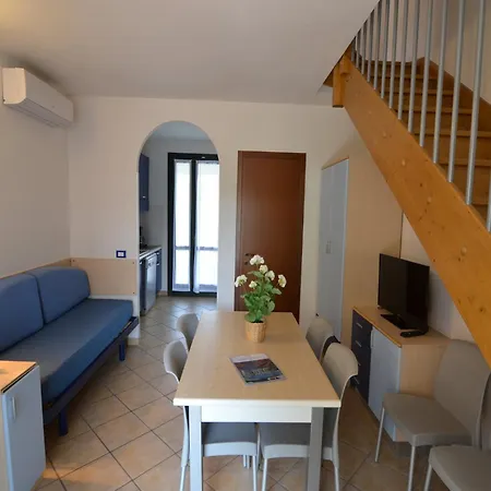 Comfy Apartment With Ac Located At The Beach * Lido di Spina
