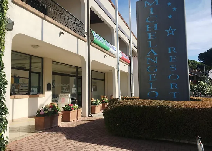 Comfy With Ac Located At The