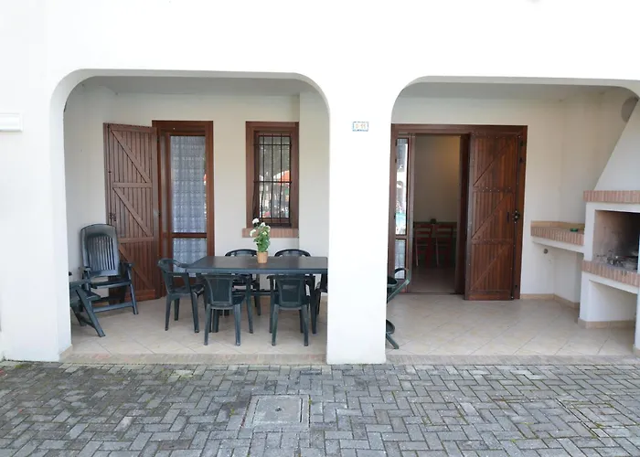 Casa de Férias Comfy With Ac Located At The